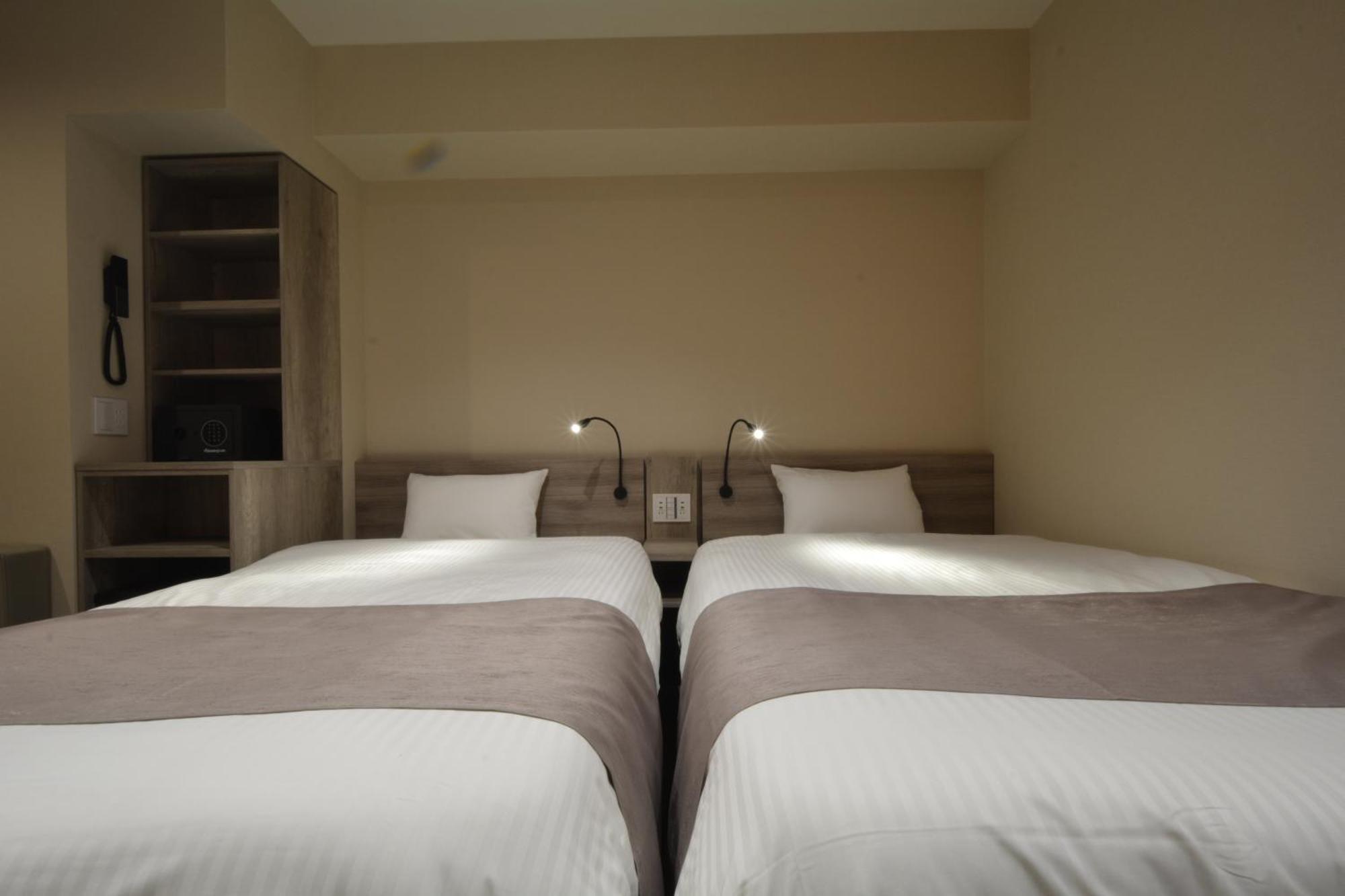 Hotel Sanrriott Shinsaibashi 3*