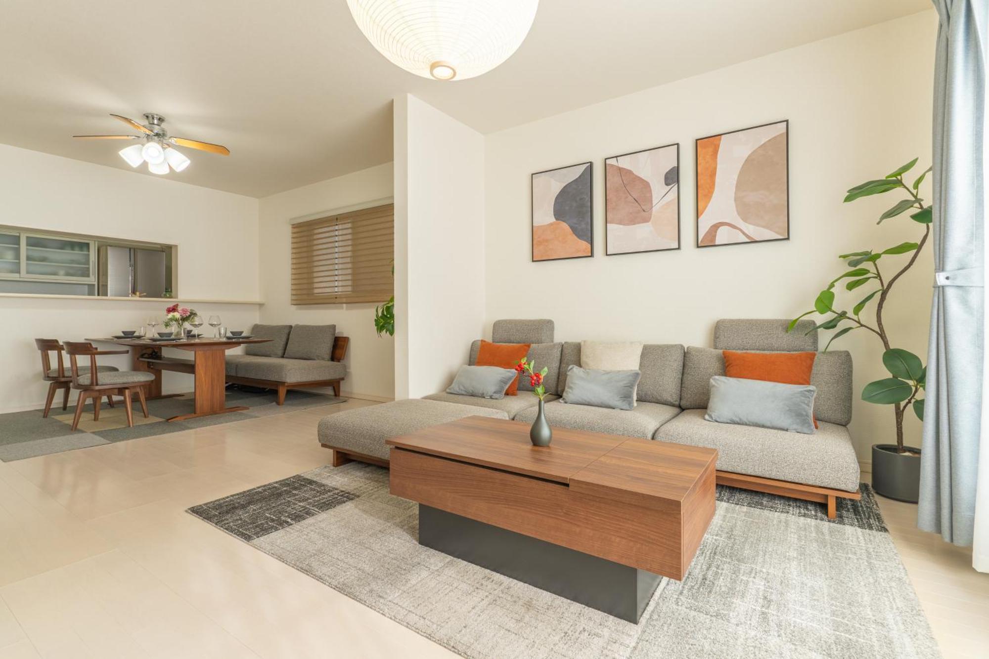 Holiday home 天下茶屋駅前の4ldk戸建て: 関空・難波・心斎橋近接 *