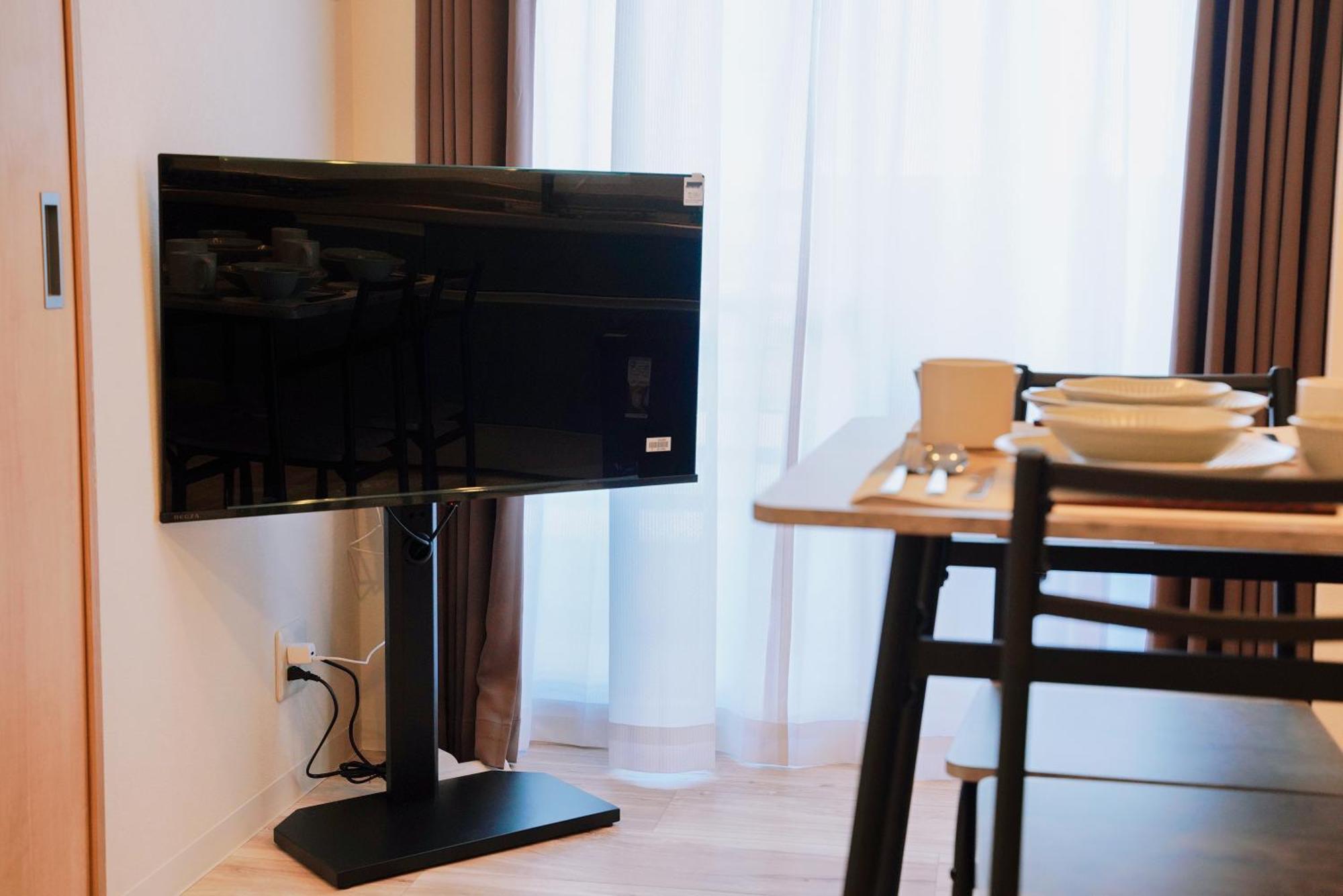 Kuromon Royal Ueno Homestay *