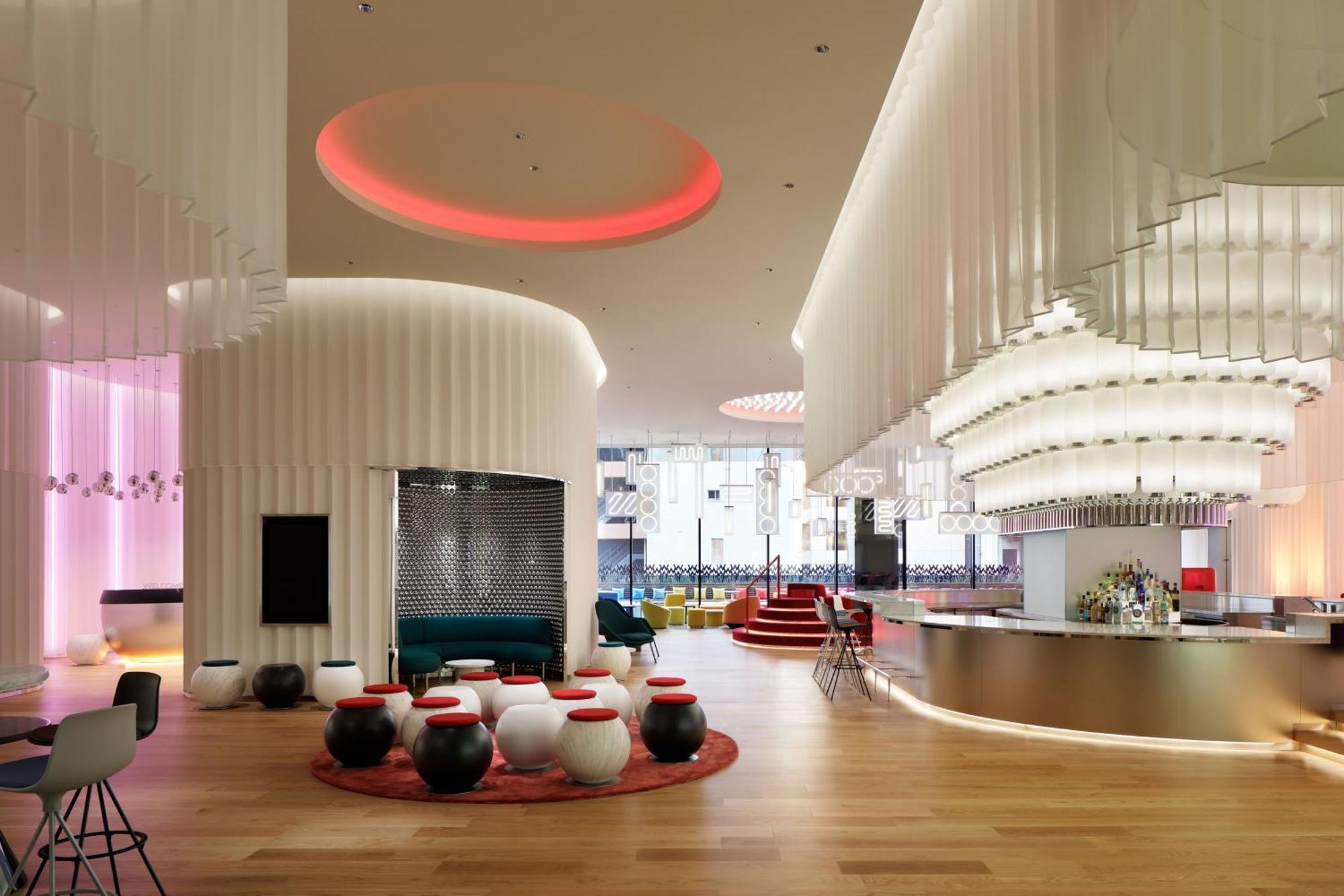 Hotel W