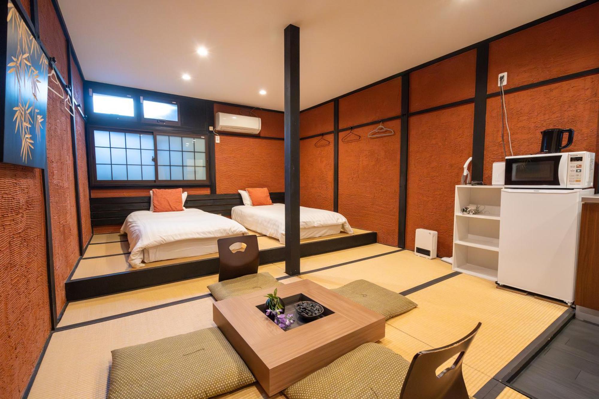Nakaz Machiya , Umeda