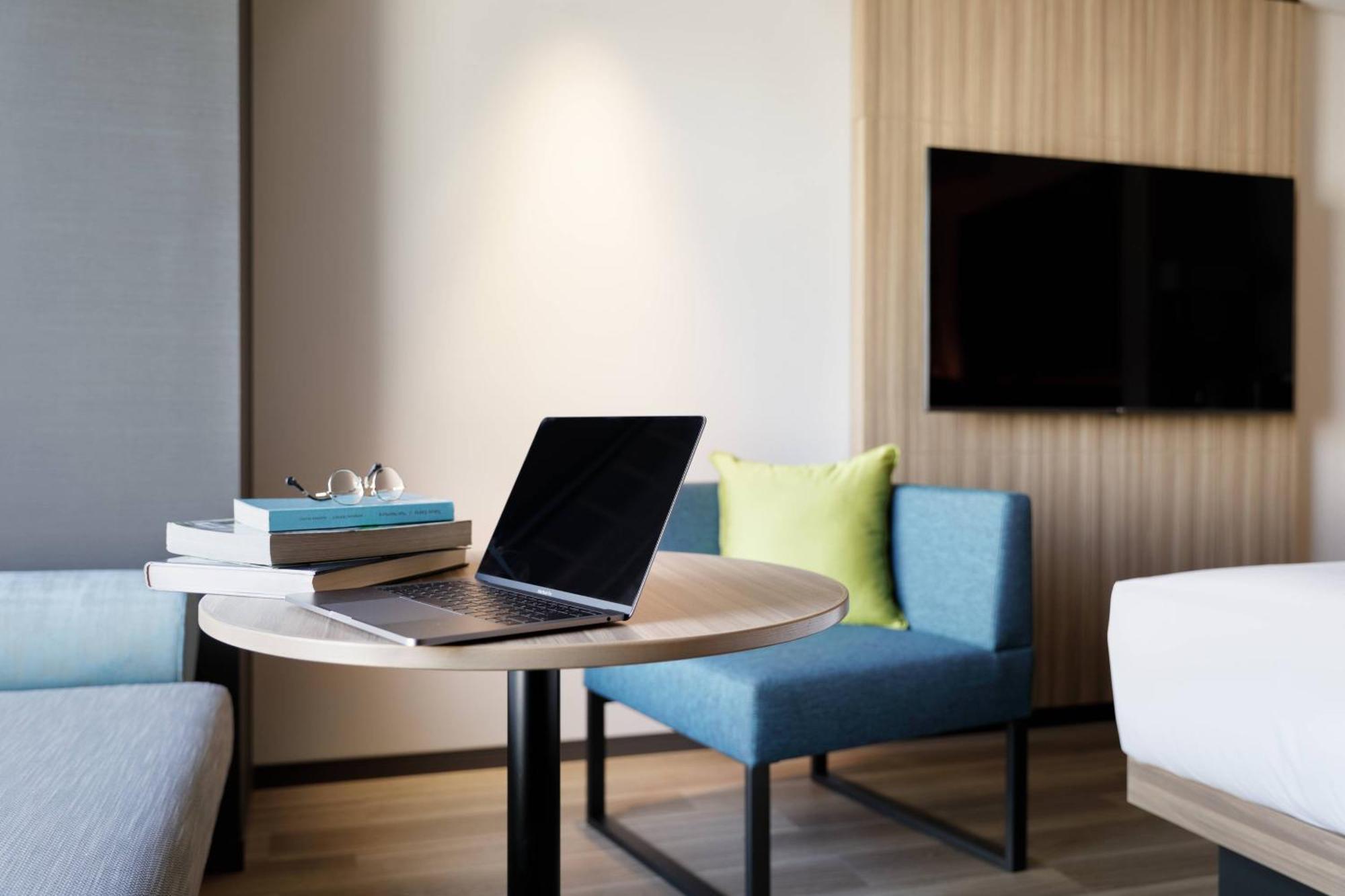 Hotel Courtyard By Marriott Honmachi