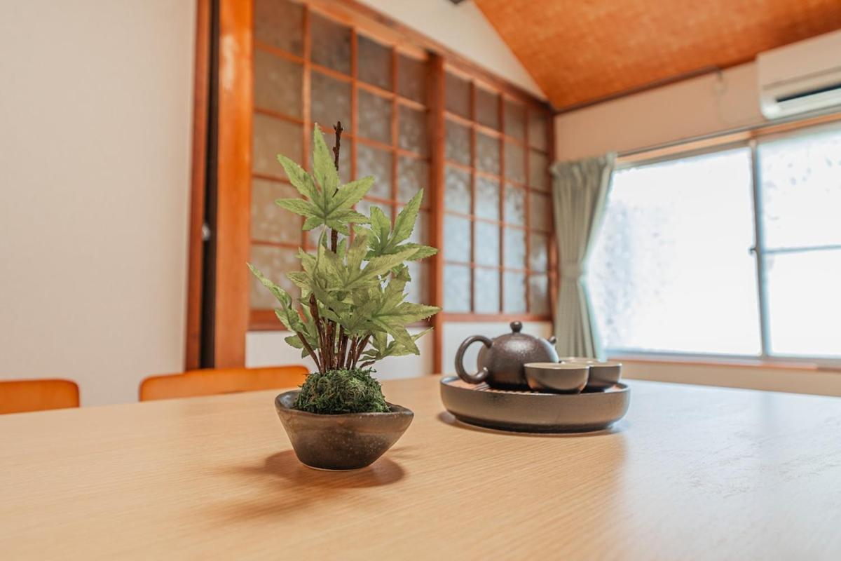 Namba Shinsaibashi Heriju Apartment