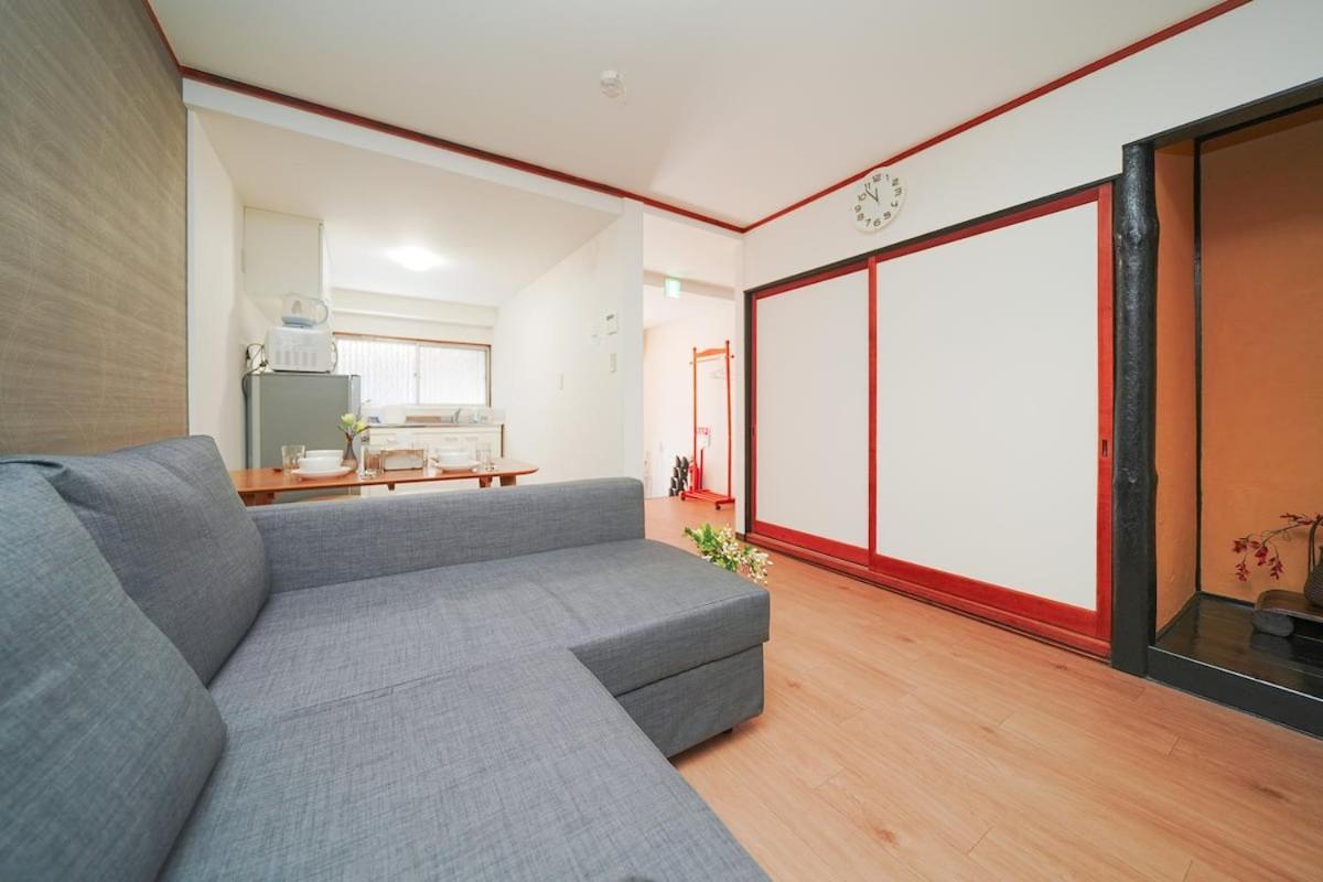 Namba Shinsaibashi Heriju Apartment Osaka