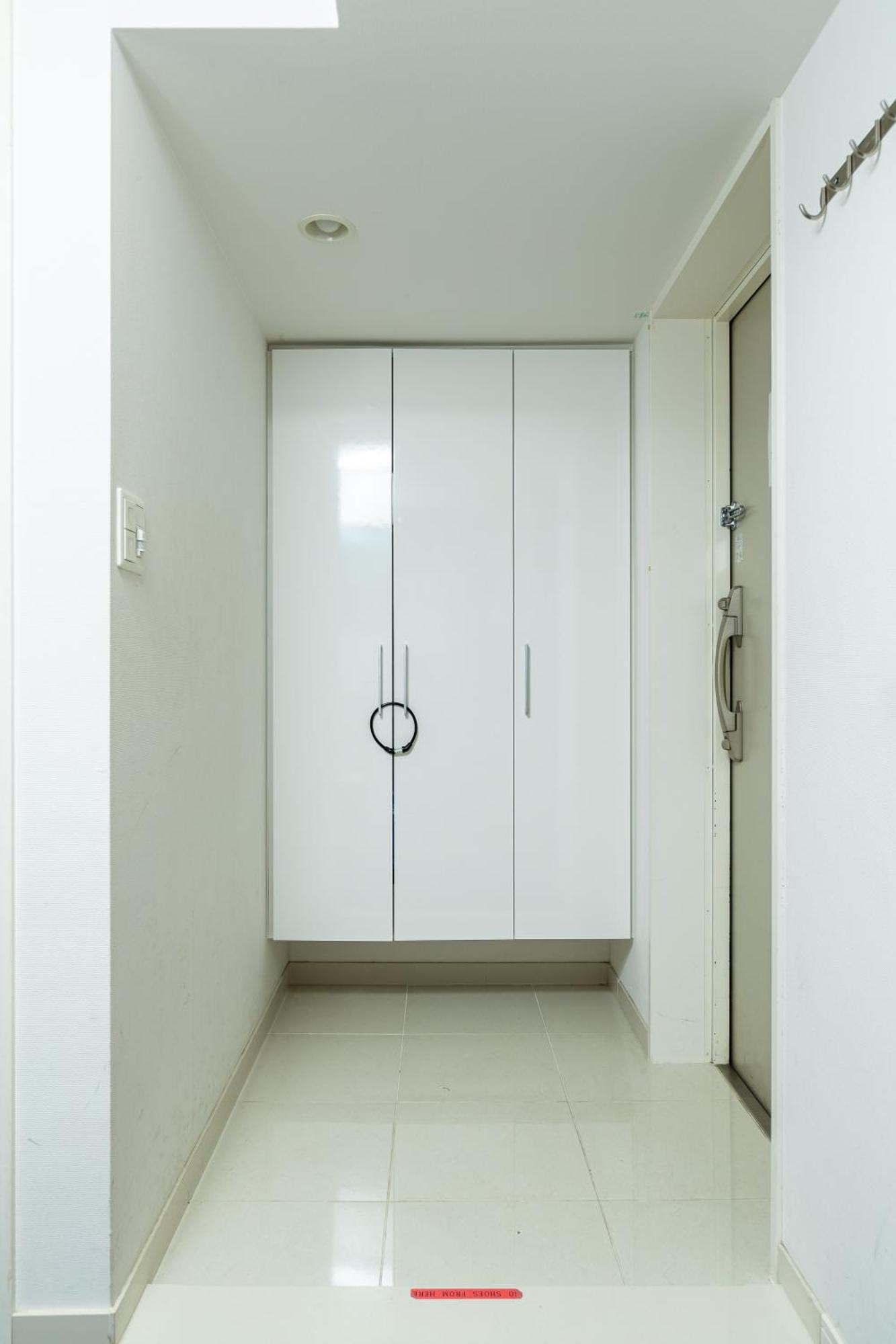 Namba 2 Bedroom Apartment, 1 Min To Nippombashi Apartment *