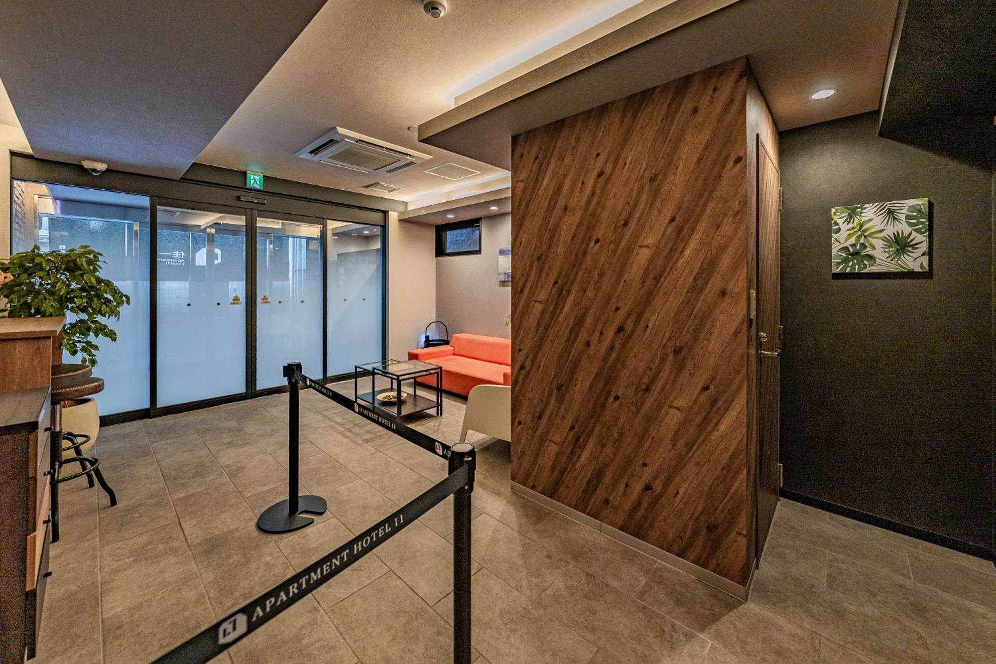11 Namba Minami Shin-imamiya Apartment Osaka
