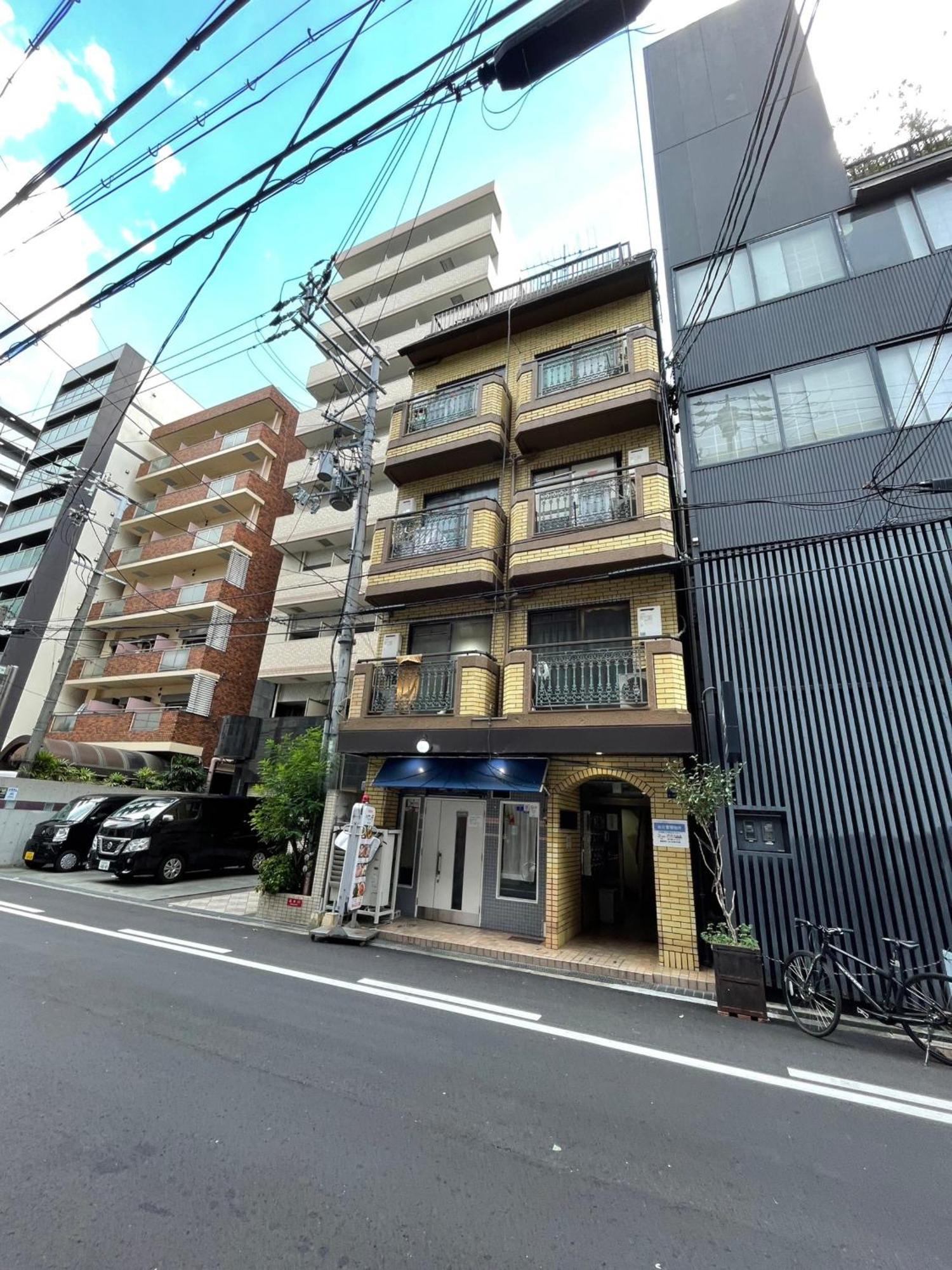 Apartment Multi Nipponbashi 33 *