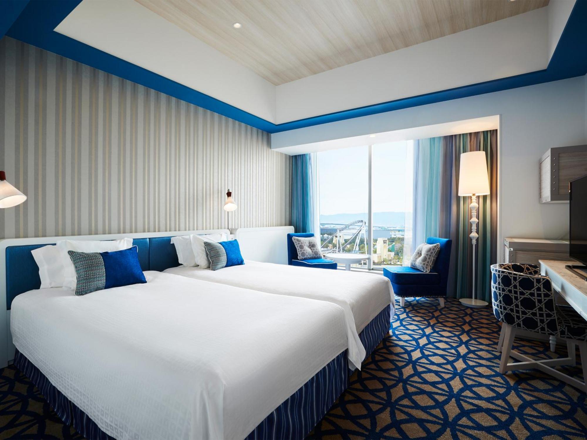 Universal Port 4*