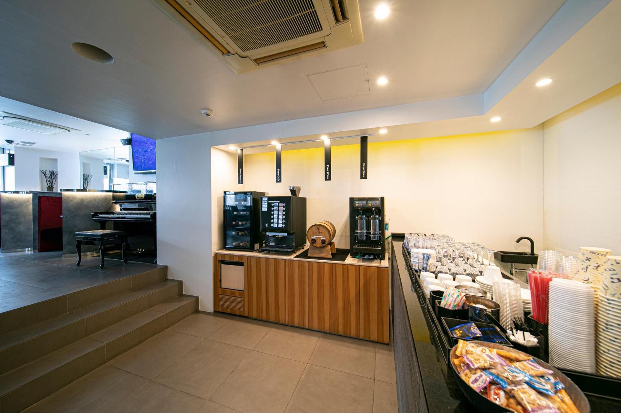 The Grandee Shinsaibashi 3* Osaka