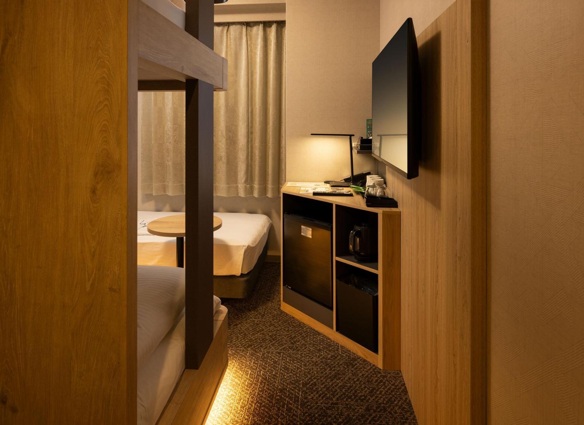 Shizutetsu Prezio Shinsaibashi Hotel 3*