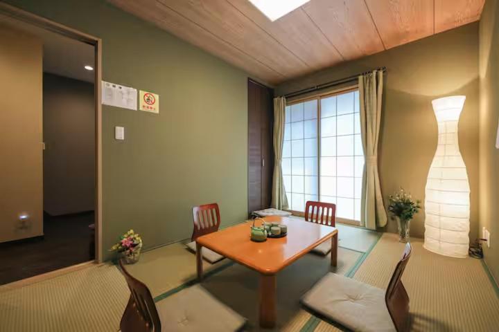 Namba Koiwa Apartment Osaka