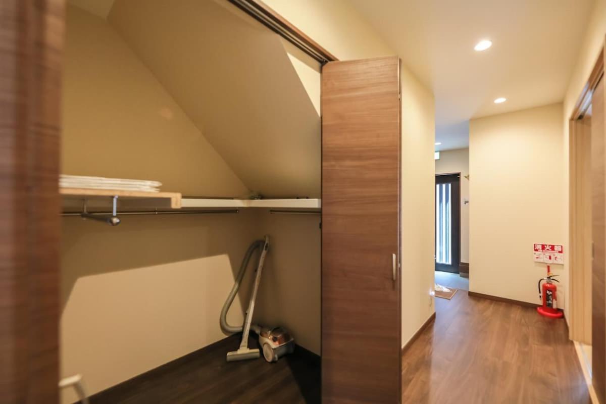 Apartment Namba Koiwa *