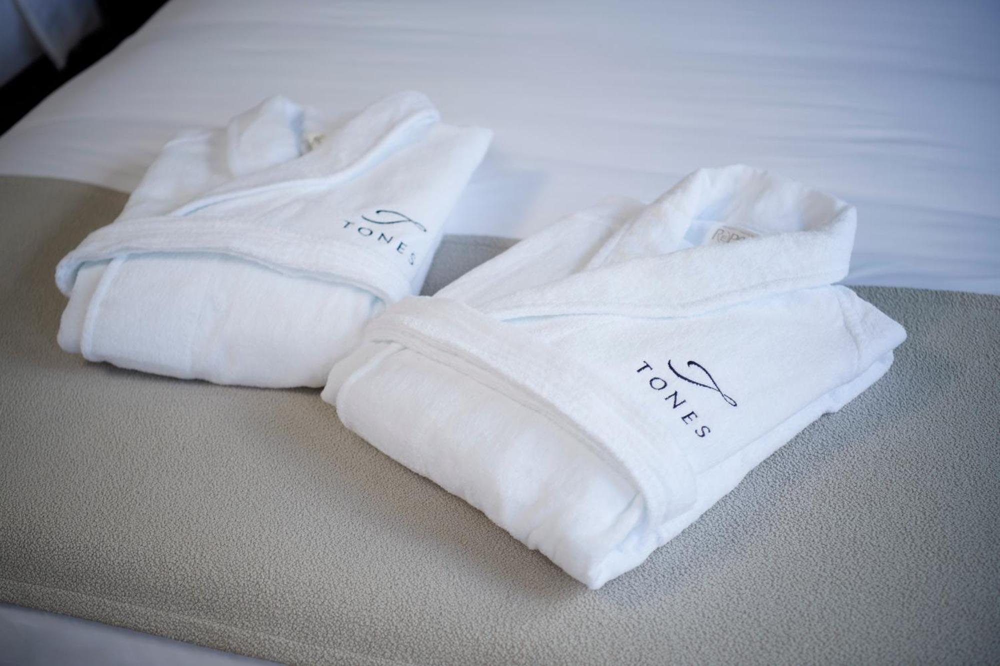 Hotel Tones Osaka