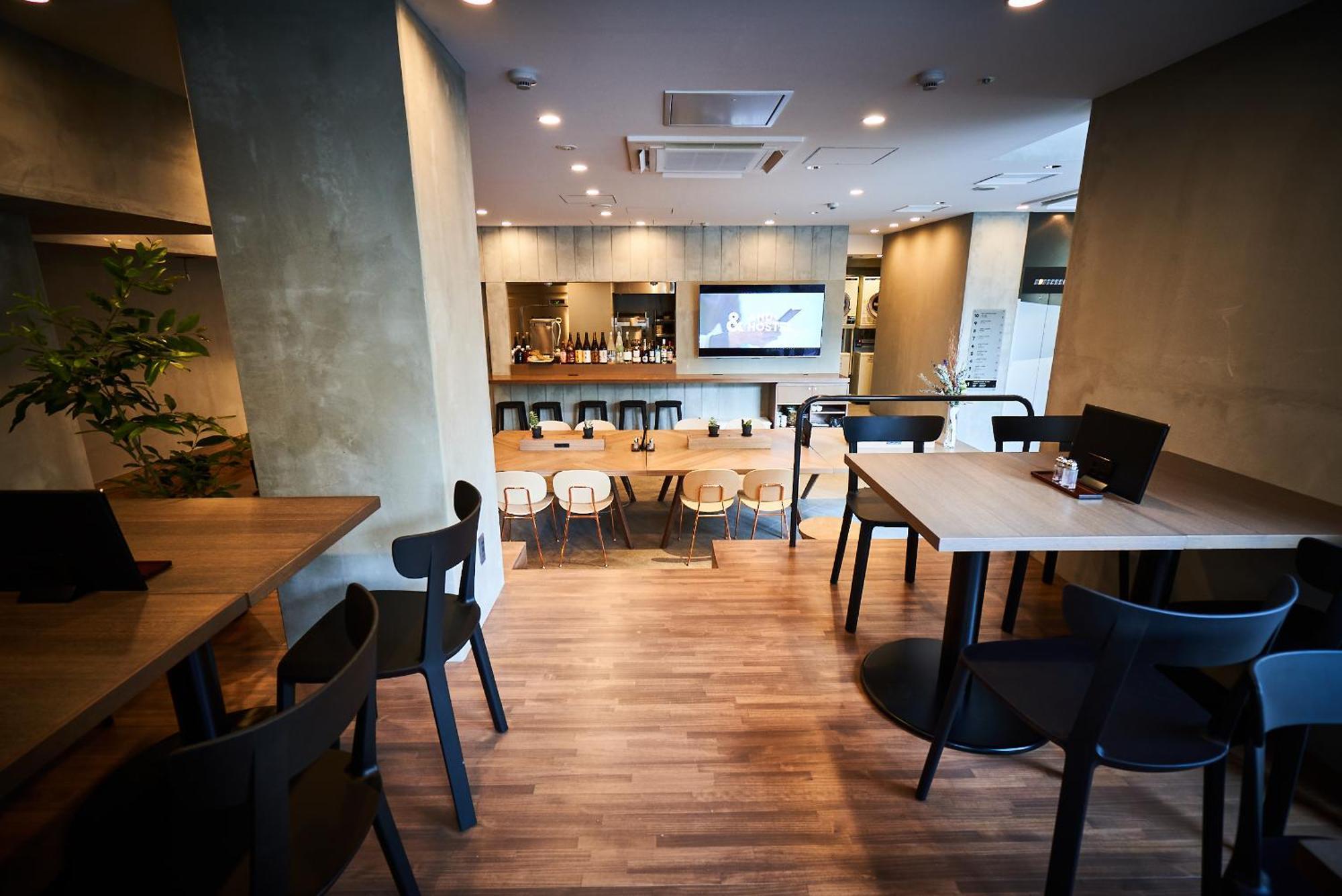 &and Hommachi East * Osaka