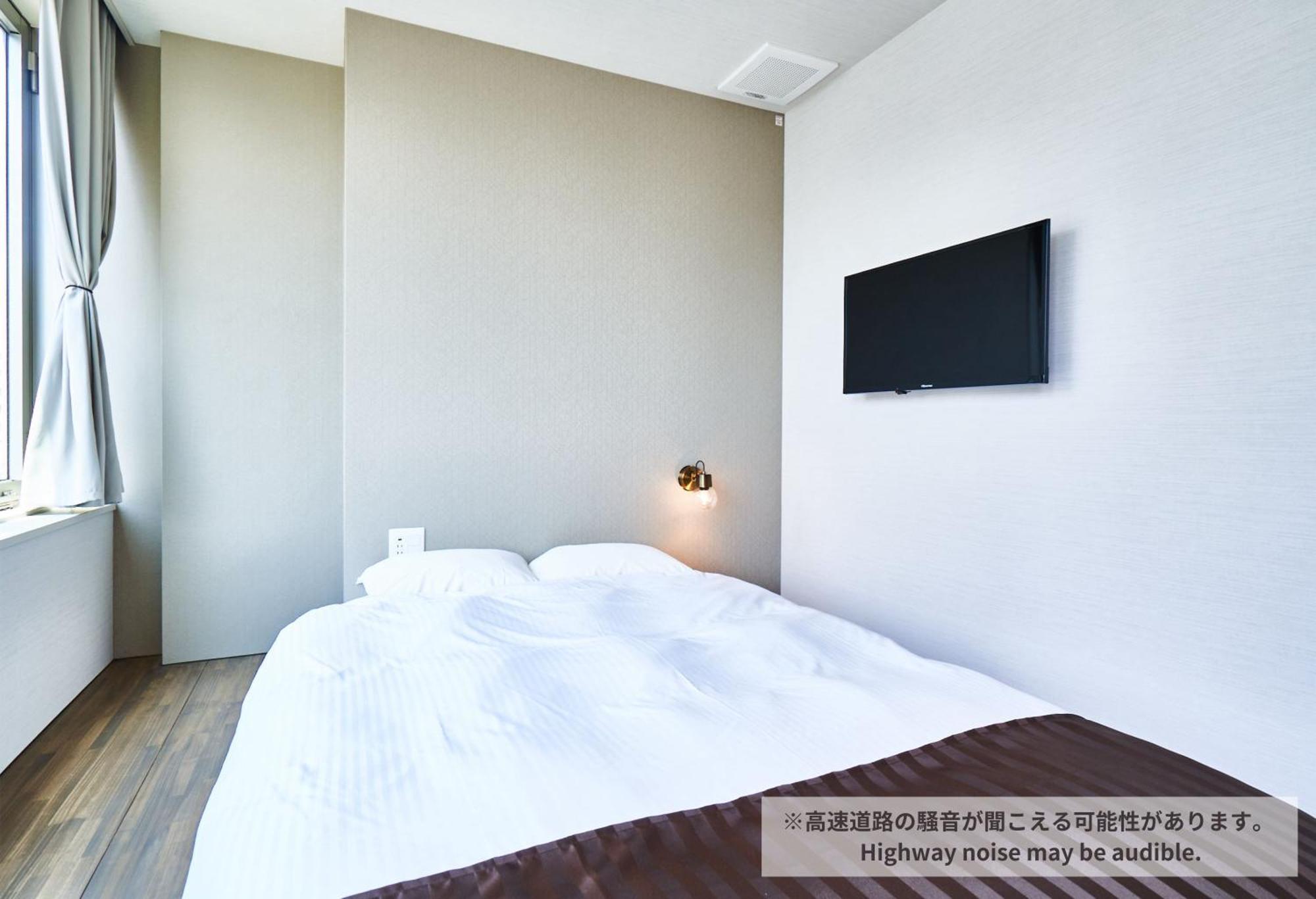Hostel &and Hommachi East *