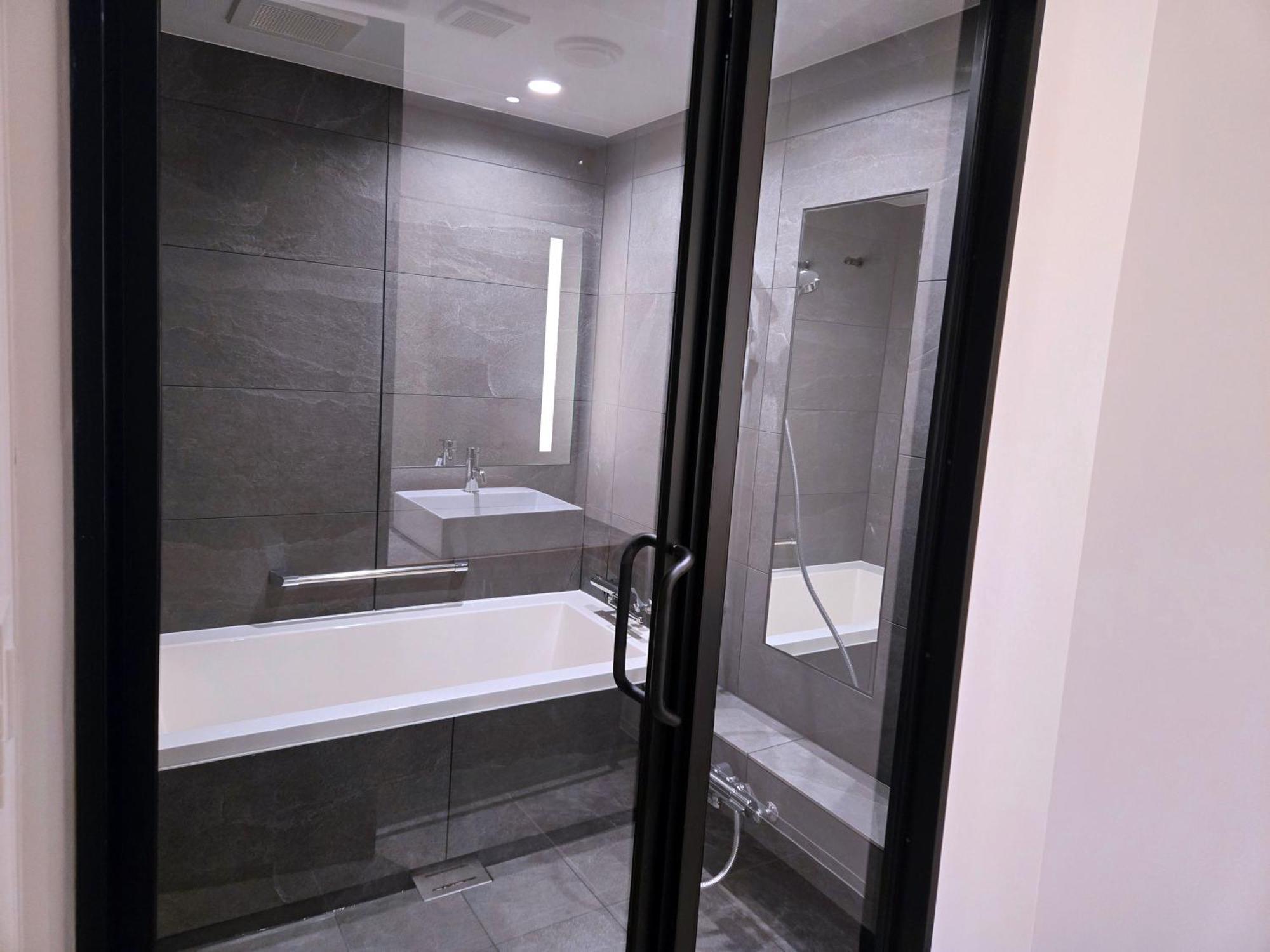 30 Pieces Namba Aparthotel 4*