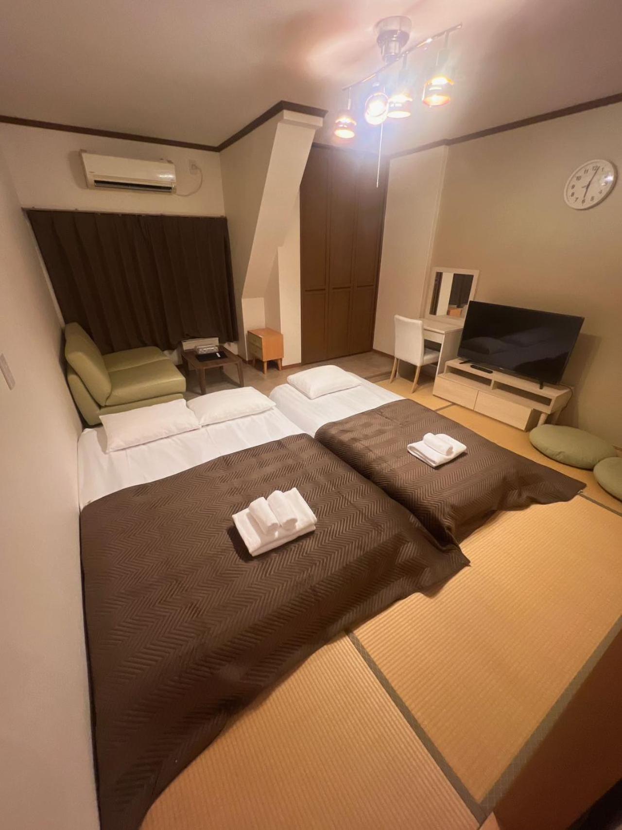 Reifa Dobutsuenmae No3 Apartment