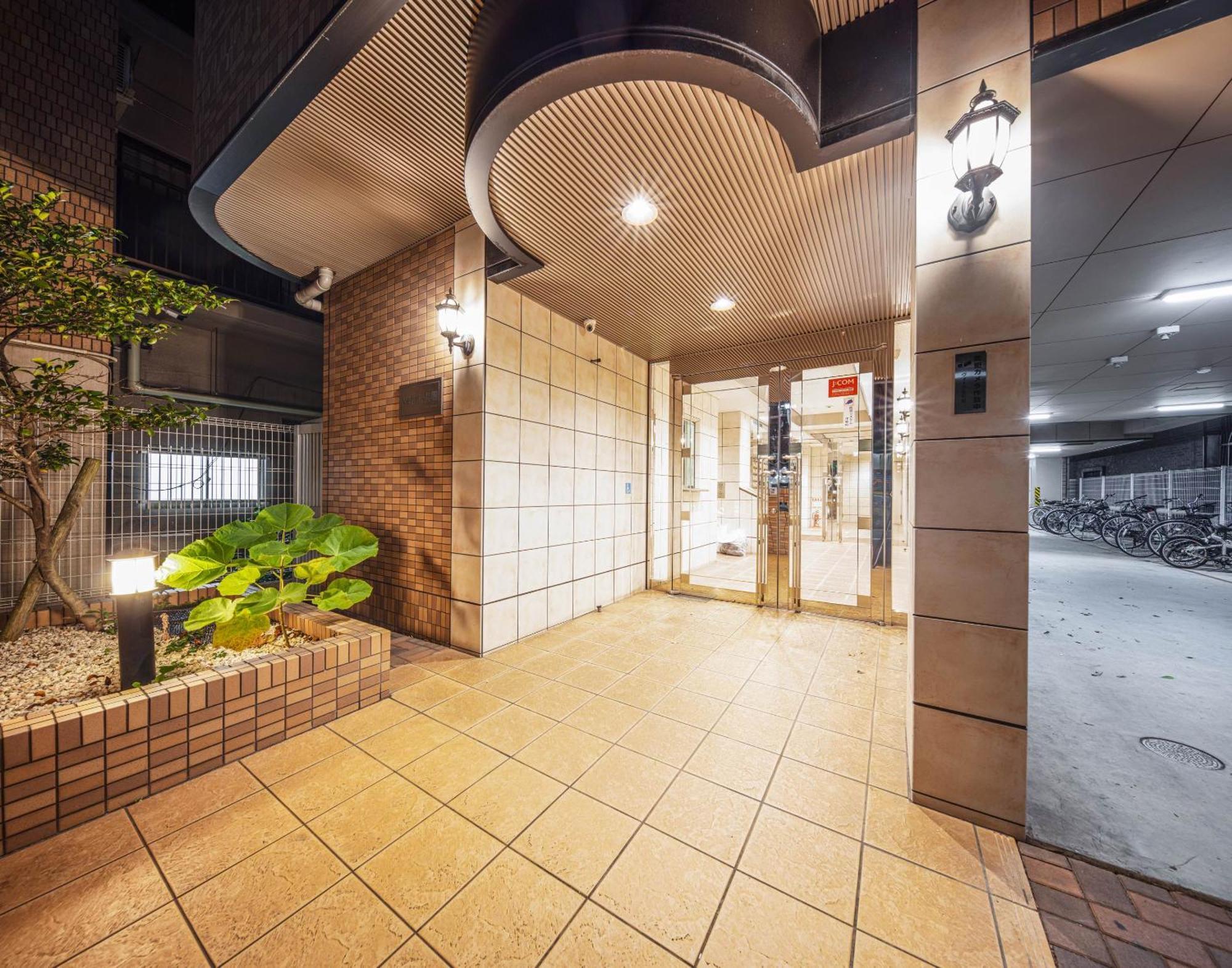 Lite House Shinsaibashi V Guest house