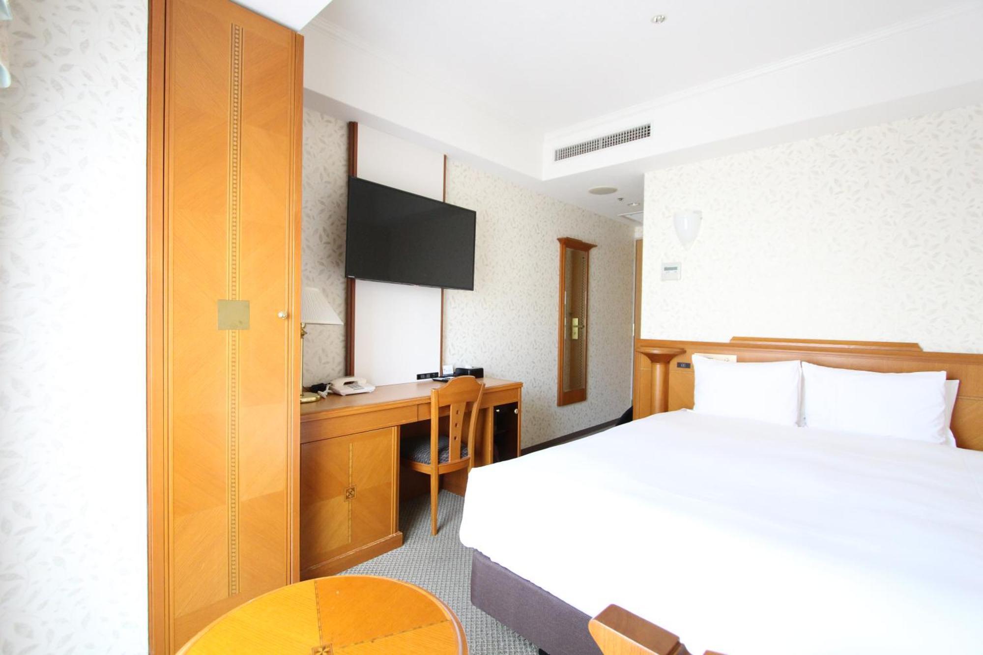 Koko Shinsaibashi Hotel