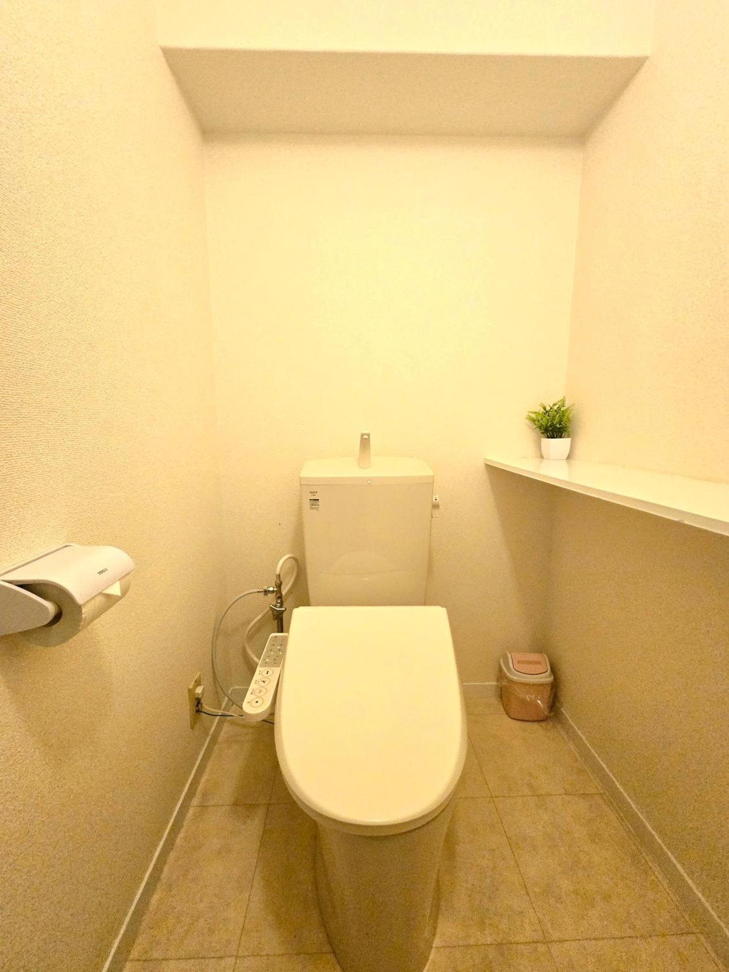 Apartment 嵐 難波西 *