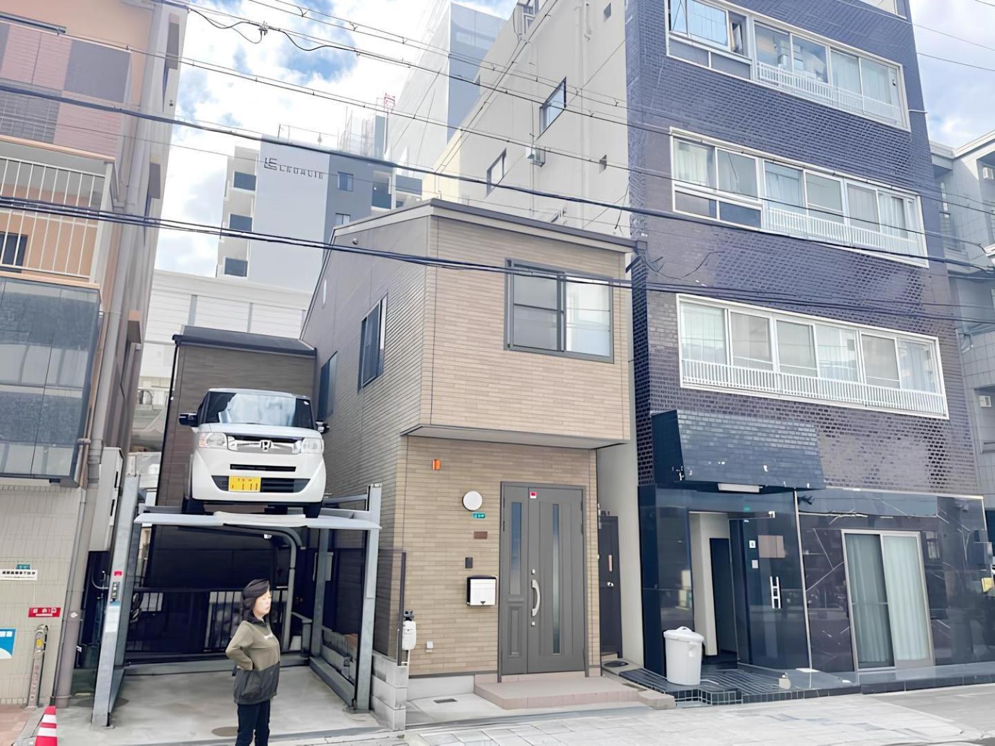 Apartment サカイマンション301