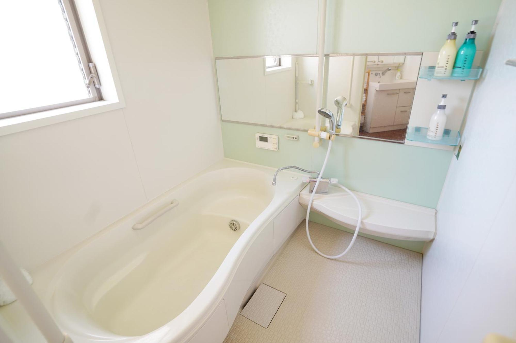 1 Stop To Namba!4 Bedrooms Parking Available Sumi Apartment *