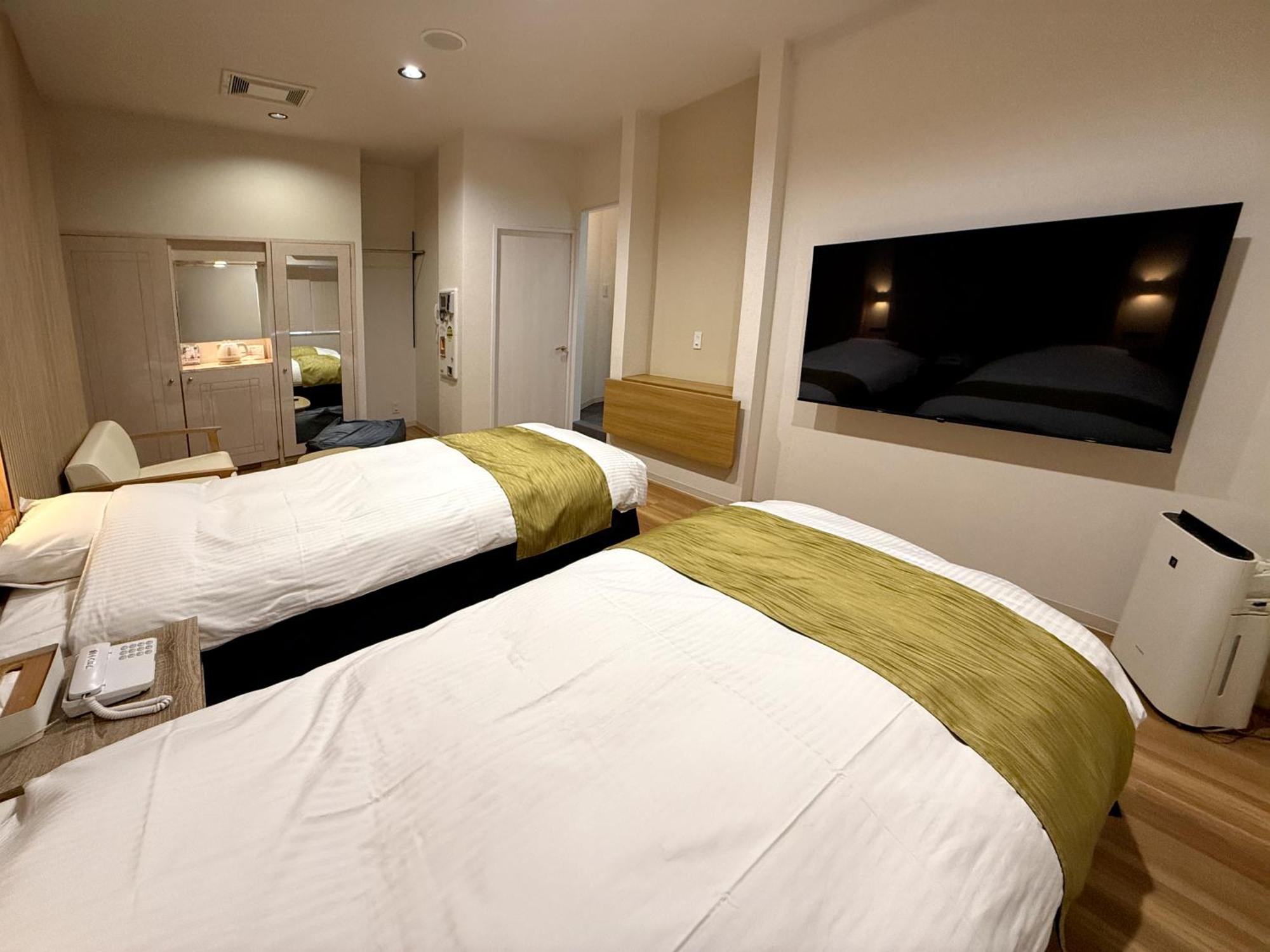 Love hotel Hyper (adults Only)