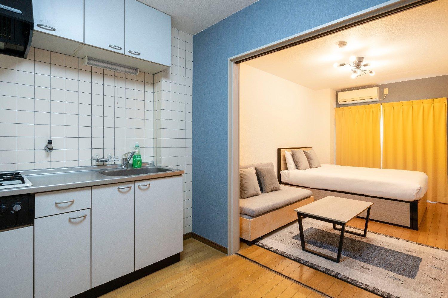 Megadome West Apartment *