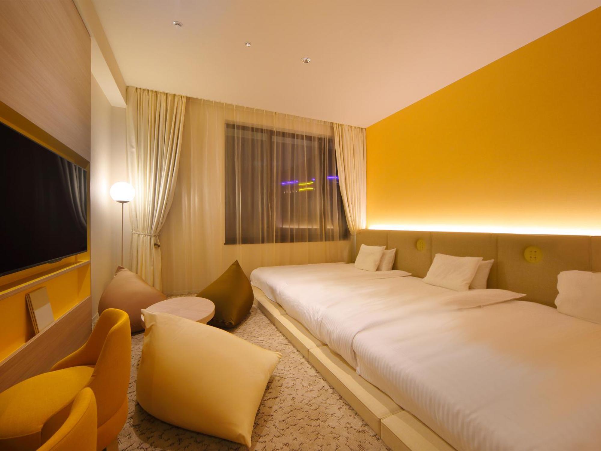 Hotel Universal Port 4*