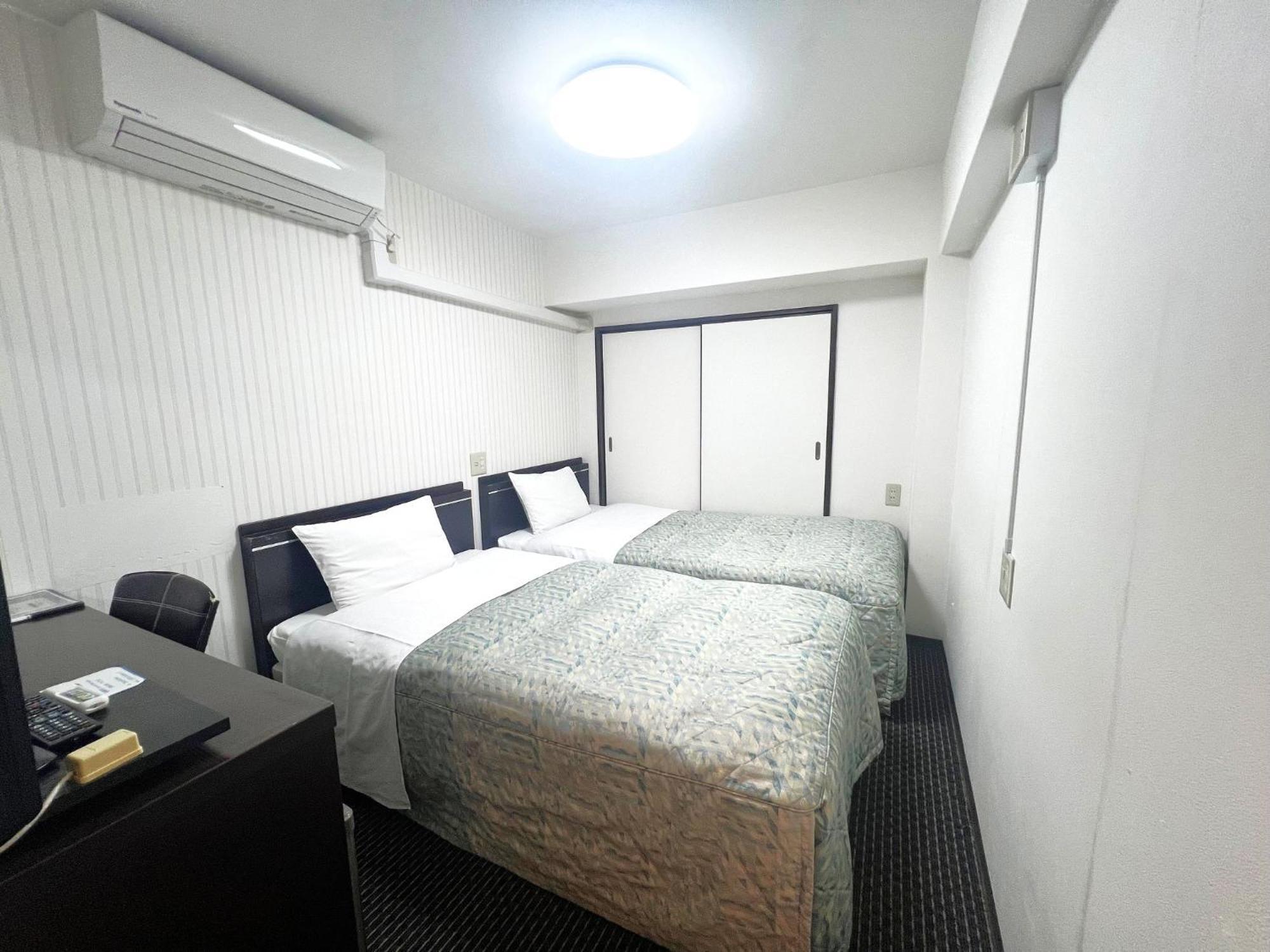 Business Sennichimae Hotel