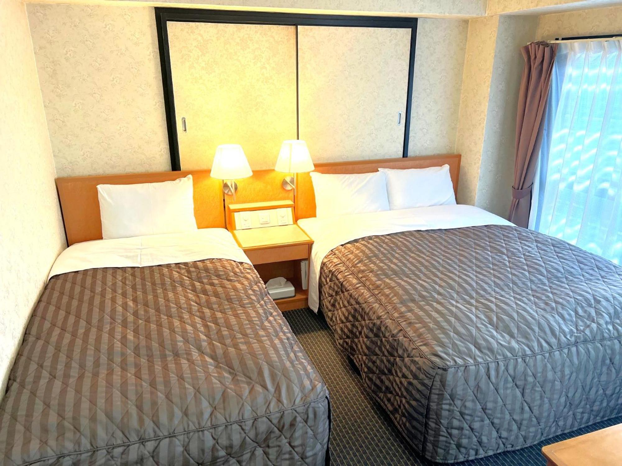 Hotel Business Sennichimae 3*