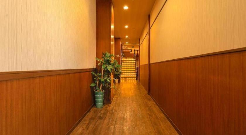 Naniwa Shinsekaimae Hotel 3*