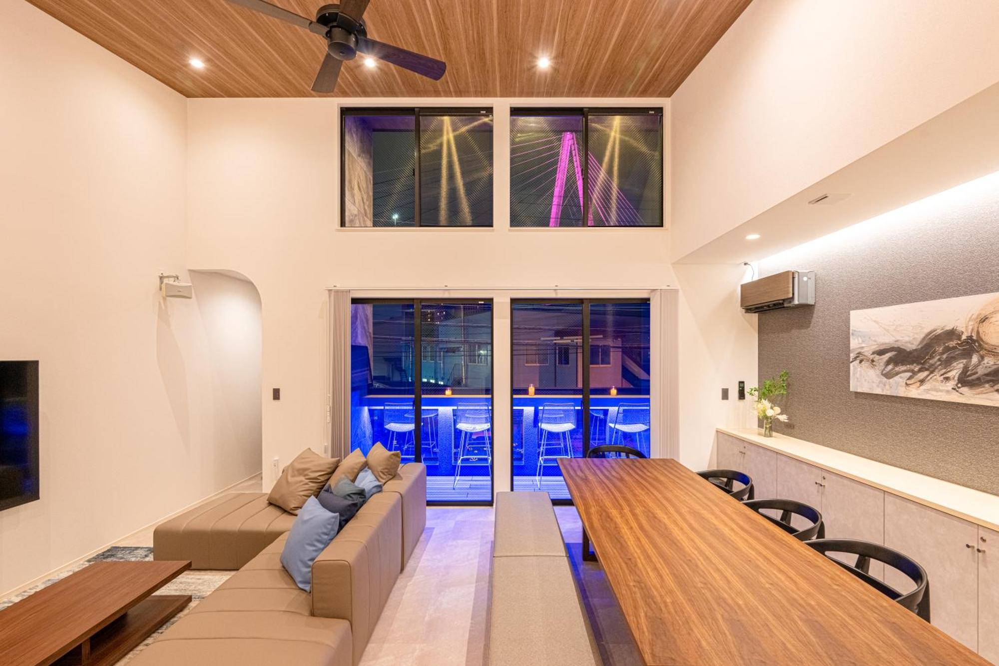 Villa Universal Front Sanrriott Osaka