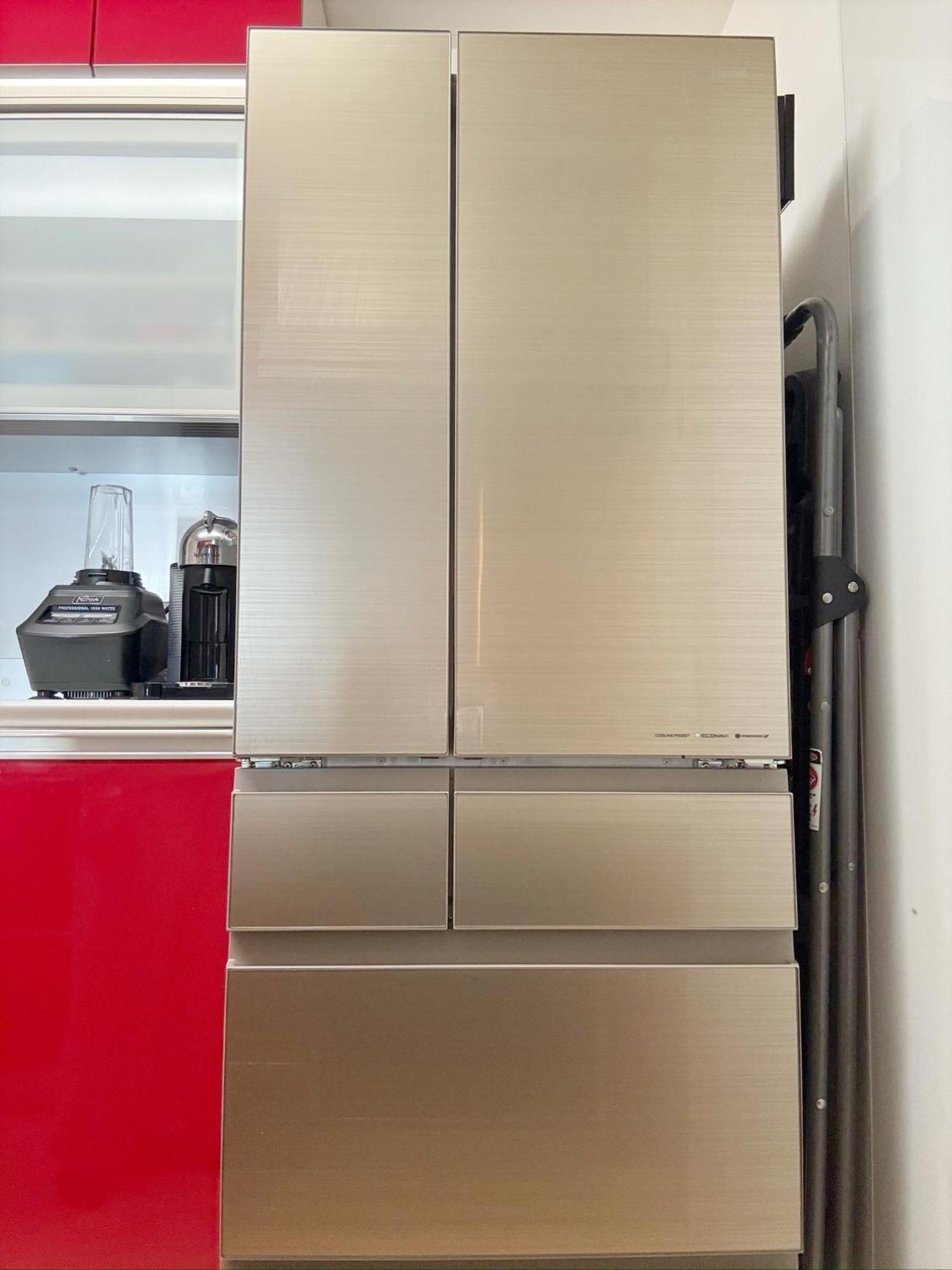 Luxury 3 Bedroom Namba Skyscraper - 400 Ft High & 300 Sq Ft Wrap Around Balcony - 112 Sq Meters - 1,200 Sq Ft - Parking - 180 Degrees Views - 2024 Toyota Voxy Be Packaged With Apartment Osaka