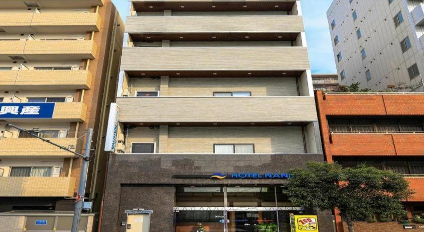 Naniwa Shinsekaimae Hotel 3*