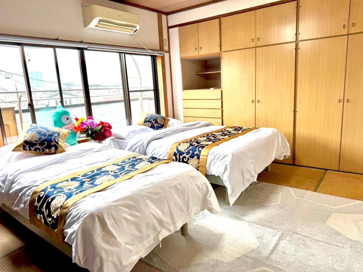 Holiday home Mito House Up To 28 Pax Free Bus & Breakfast *