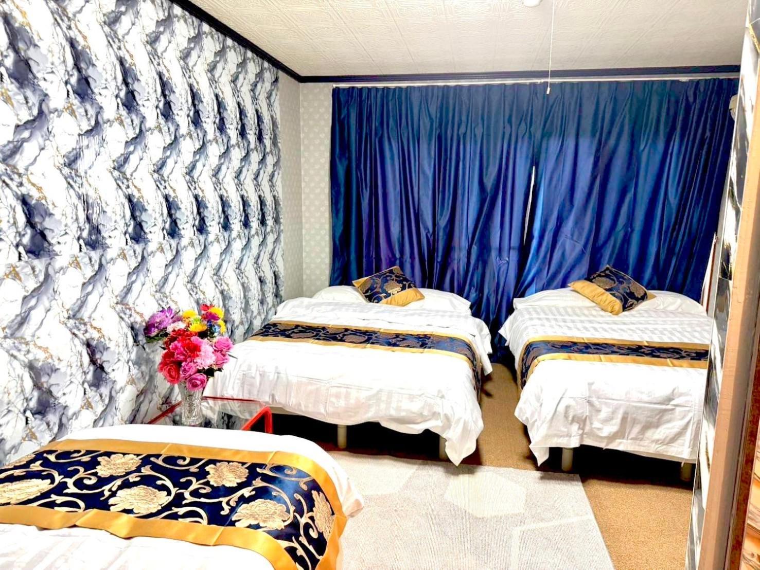 Mito House Up To 28 Pax Free Bus & Breakfast Holiday home Osaka