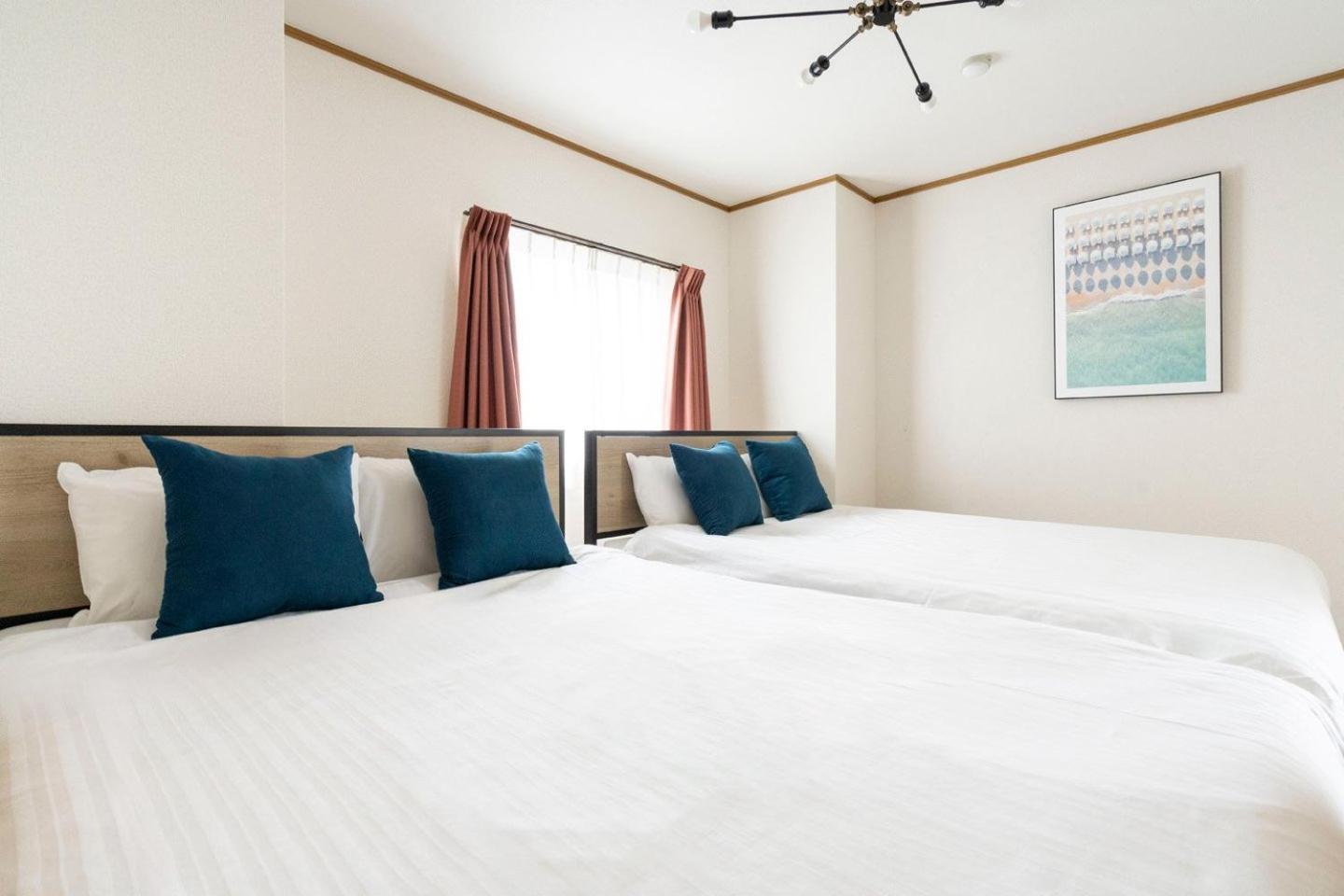 Apartment House Honkan *