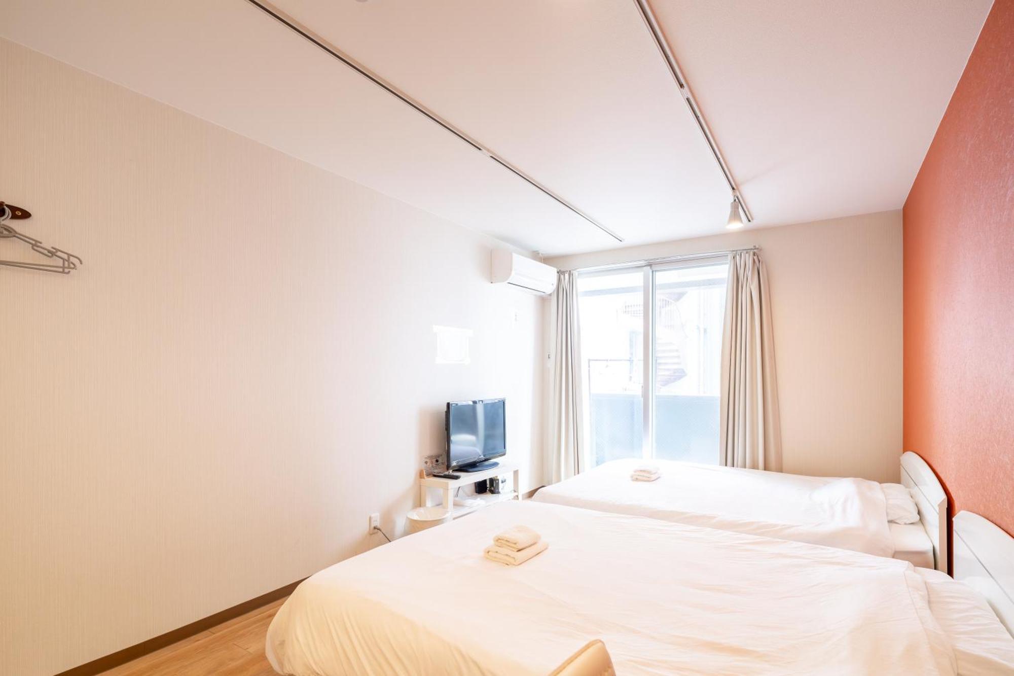Apartment 難波民泊302