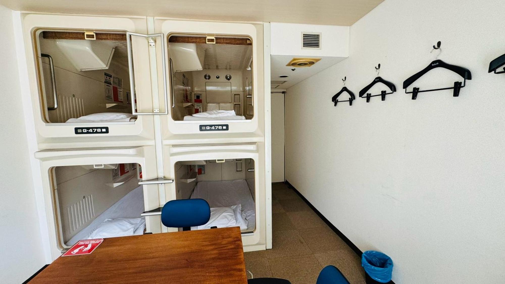 Hotel cápsula Capsule Asahi Plaza Shinsaibashi - Men's Only