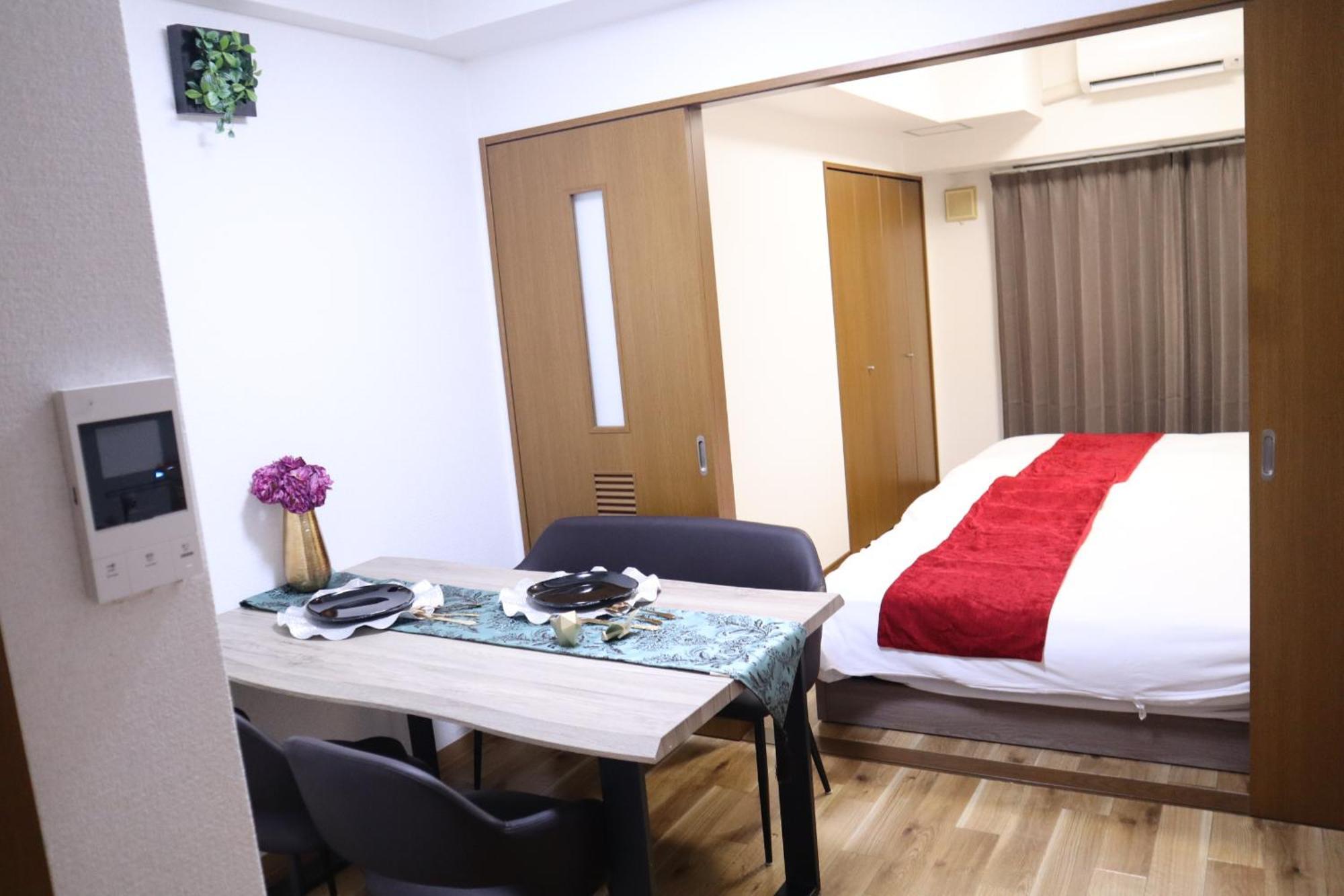 Apartment Groundcourt Namba: For Large Groups