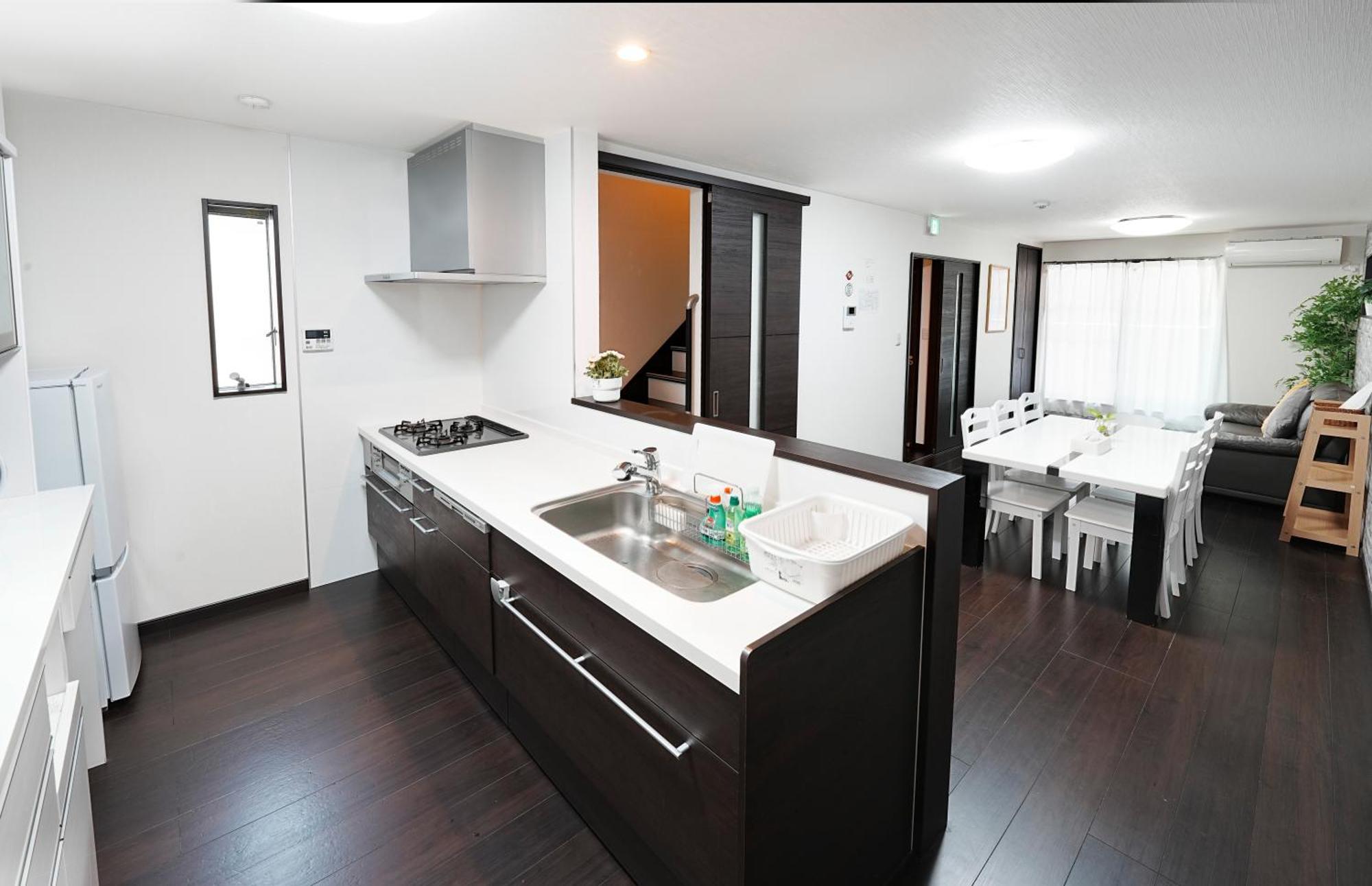 Westhouse A 天下茶屋店 *