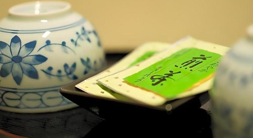 Hotel Rozy Namba 3*