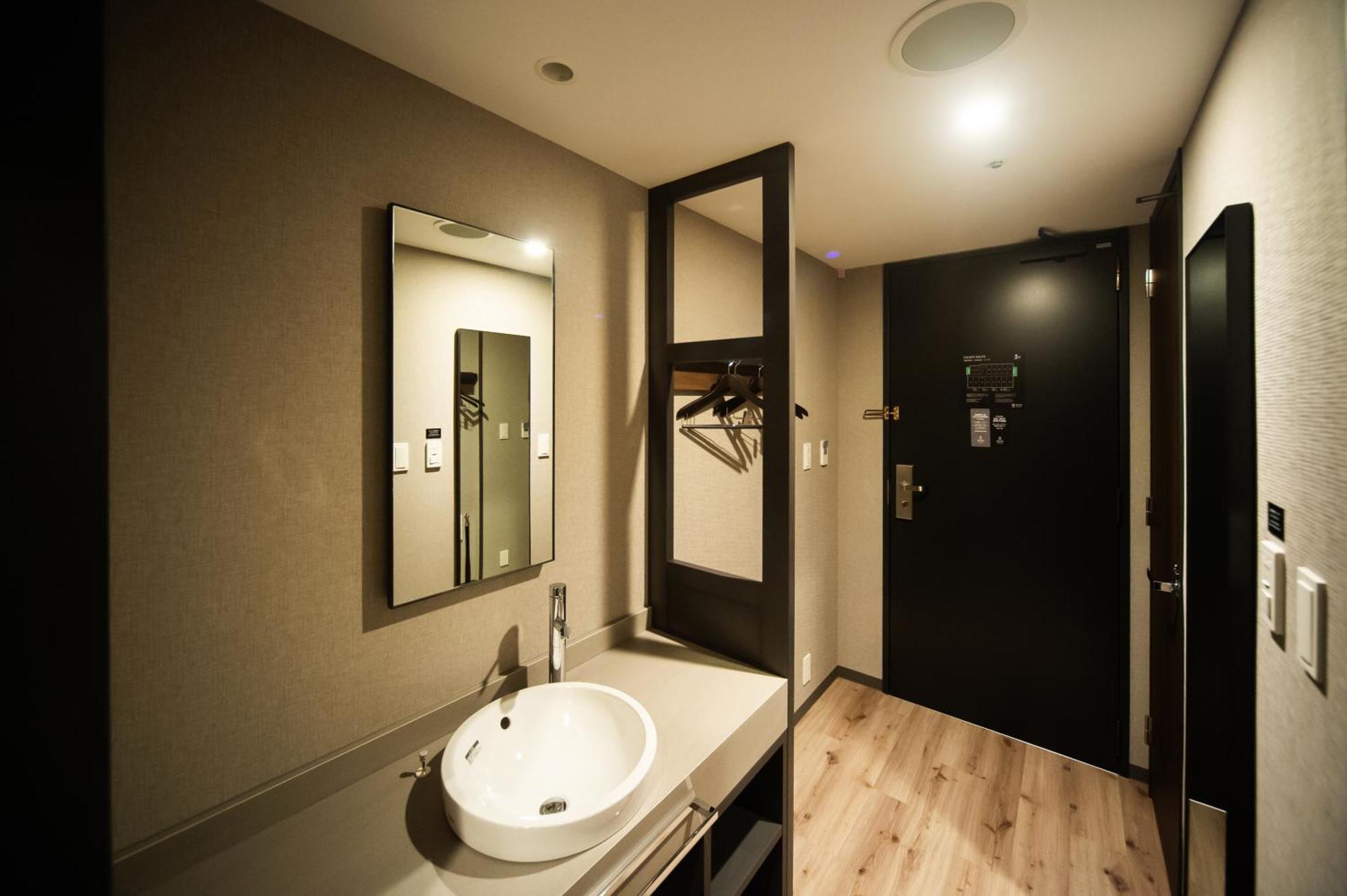 Grids Premium Namba Hotel 4*