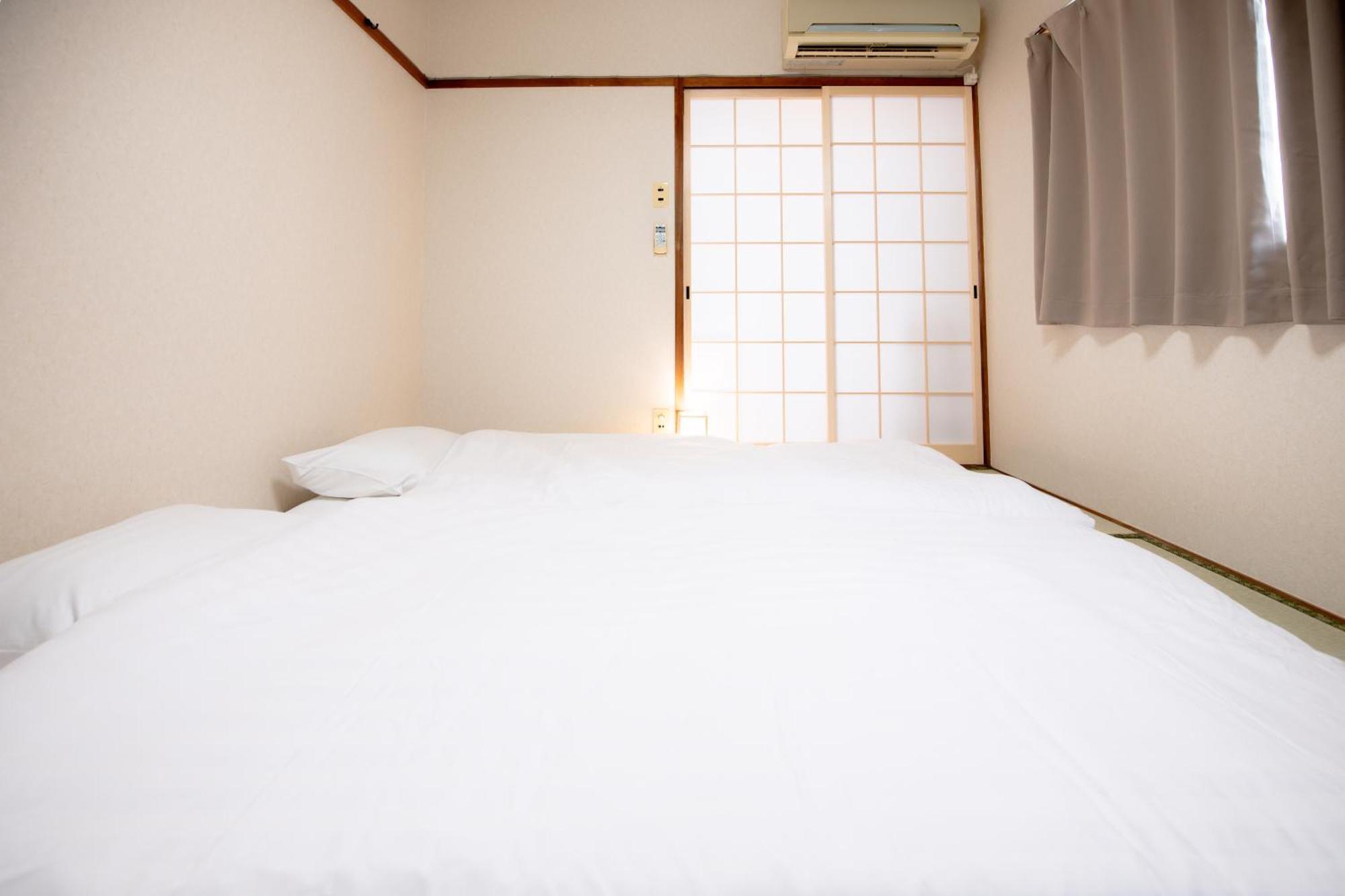 U-shuku Apartment *