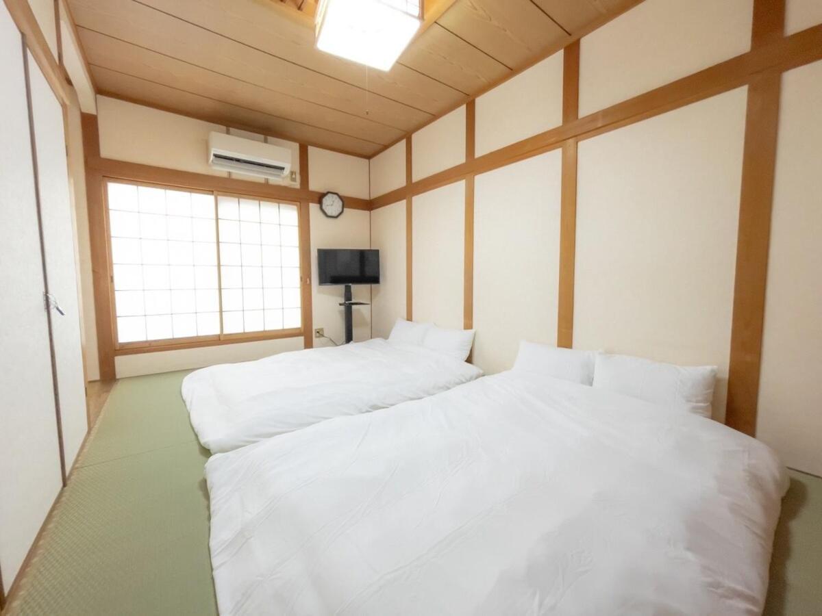 団,最大16名,レンタルサイクル無料,usjまで好アクセスの3階建て * Osaka