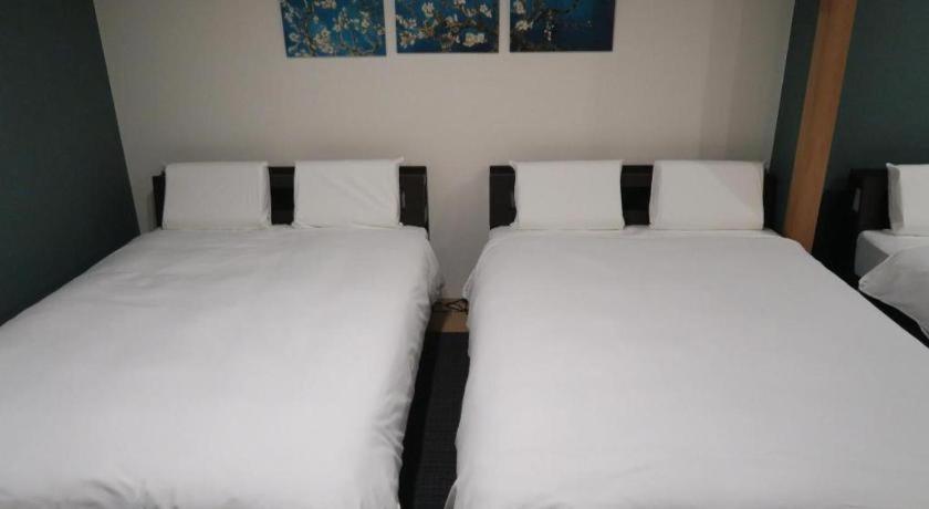 Rozy Namba Hotel 3*