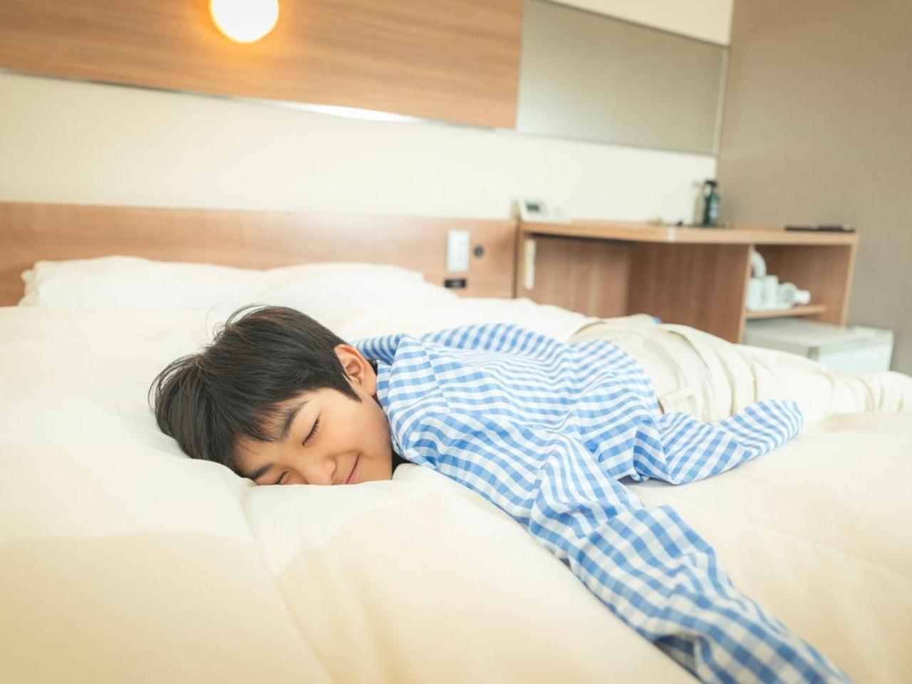 Hotel Super Jr Shin-osaka Higashiguchi 3*