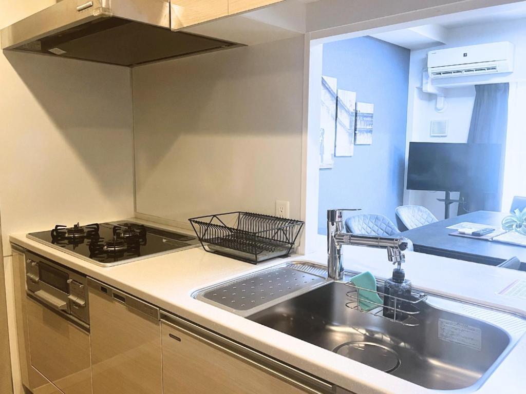 Cystal Exe Nippombashi Apartment