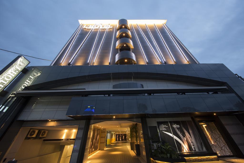 Love hotel Lhotel 2*